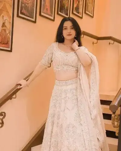 Escort Amadalavalasa
